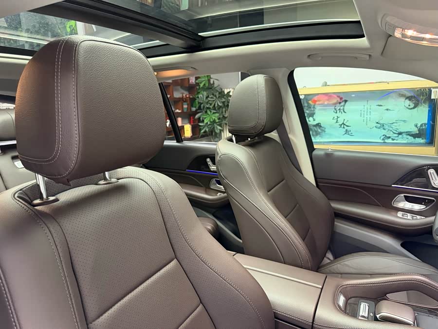 Mercedes-Benz GLE Class 2020 car image #45