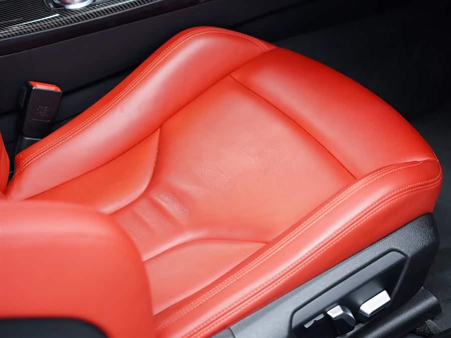 BMW M4 2019 car image #45