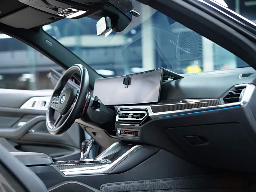 BMW M4 2024 imagem de carro #45