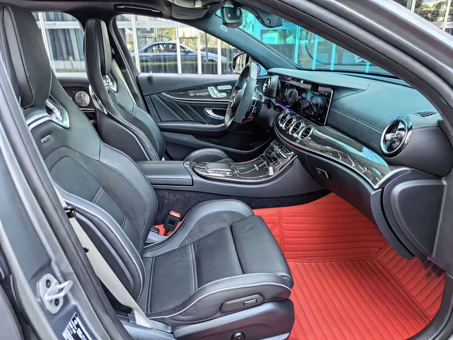 Mercedes-Benz E AMG 2021 صورة سيارة #45