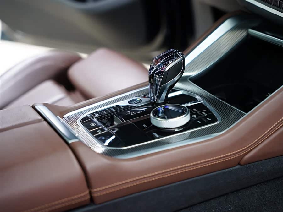 BMW X6 2021 car image #45