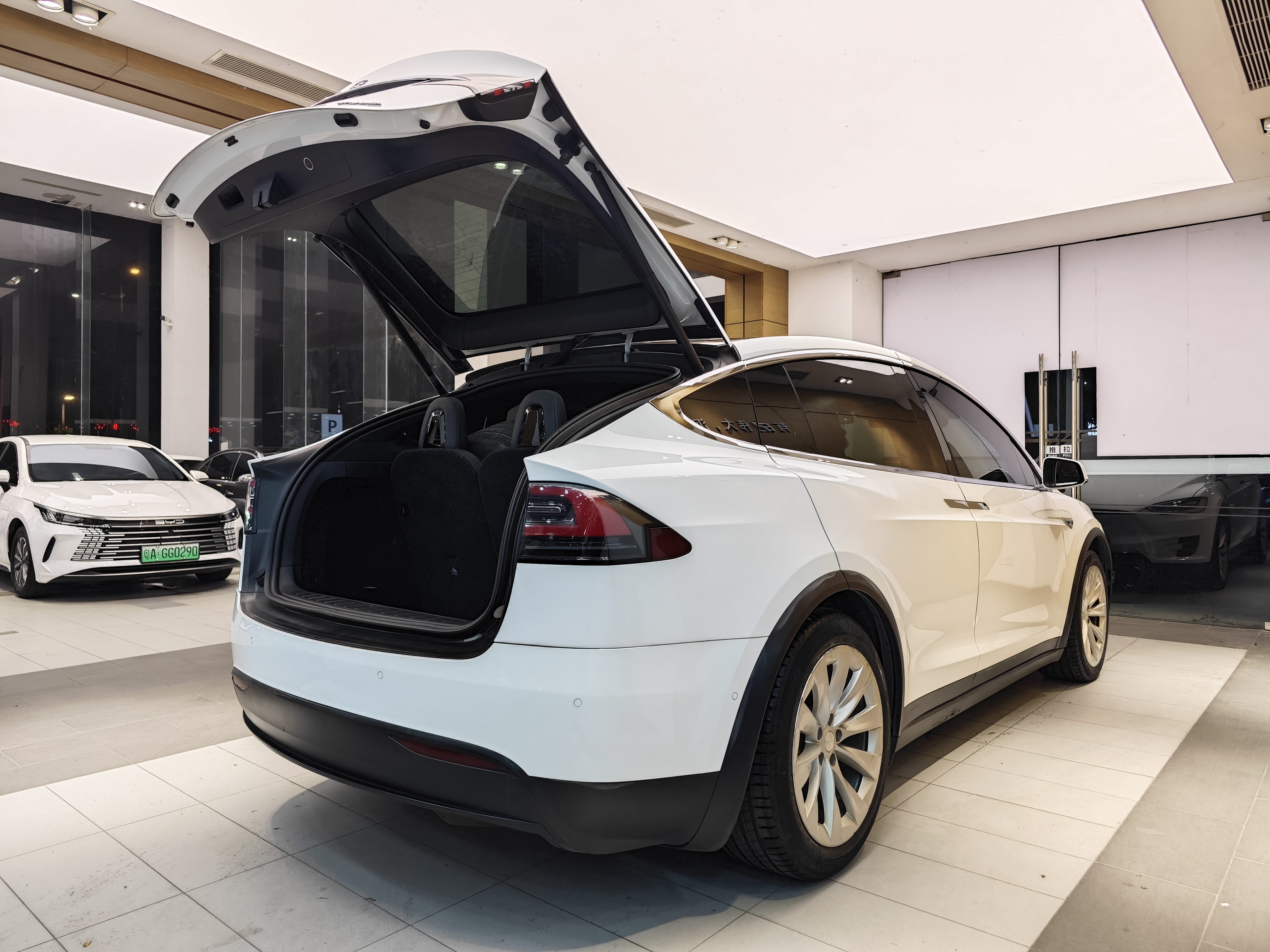 特斯拉 Model X 2017 汽车图片 #45