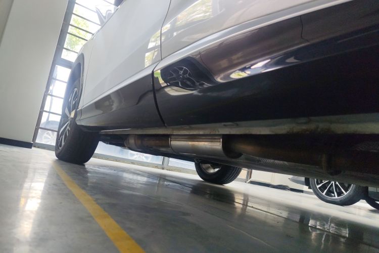 Roewe D5X DMH 2025 imagem de carro #45