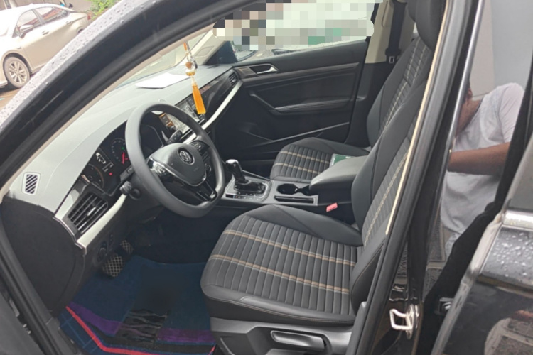 Volkswagen Lavida 2019 car image #15
