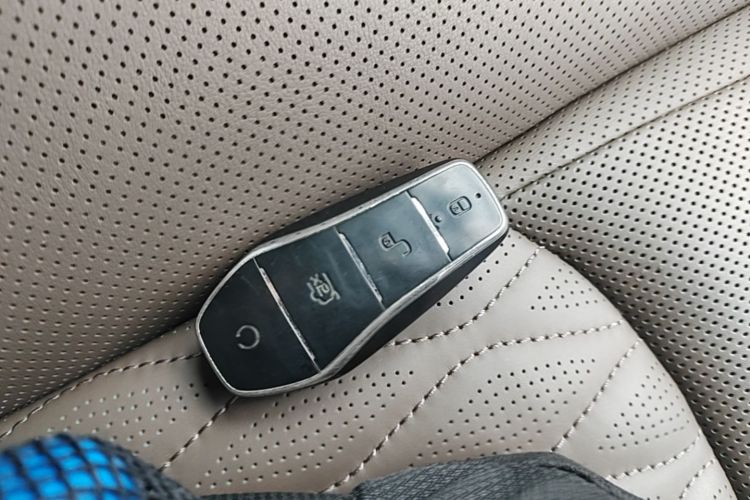 BYD Han 2022 car image #9