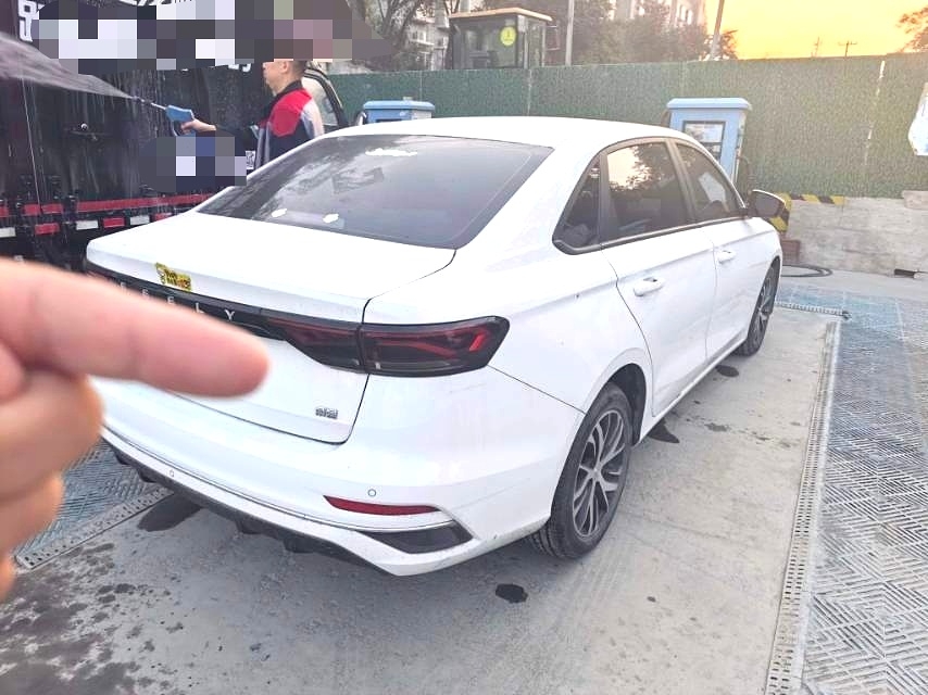 GEELY Emgrand 2022 #4 GEELY Emgrand 2022 car image #4