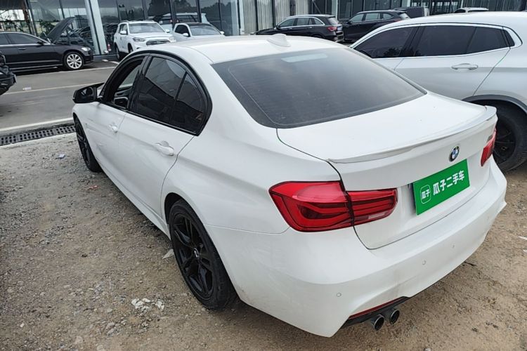 BMW 3 Series 2017 #5 BMW 3 Series 2017 car image #5