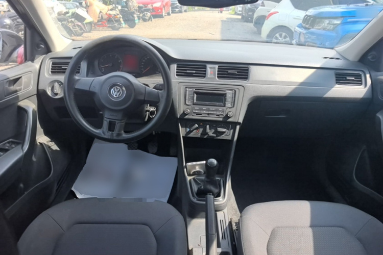 Volkswagen Santana 2016 car image #10