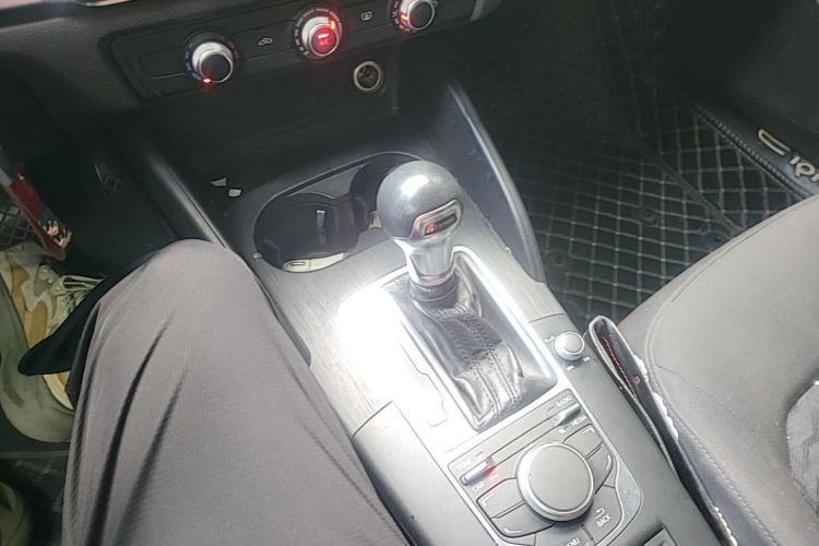 Audi A3 2016 imagem de carro #14