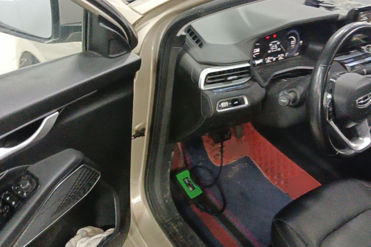 GEELY Emgrand 2022 car image #16
