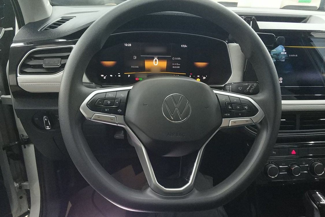 Volkswagen Tharu 2024 car image #11