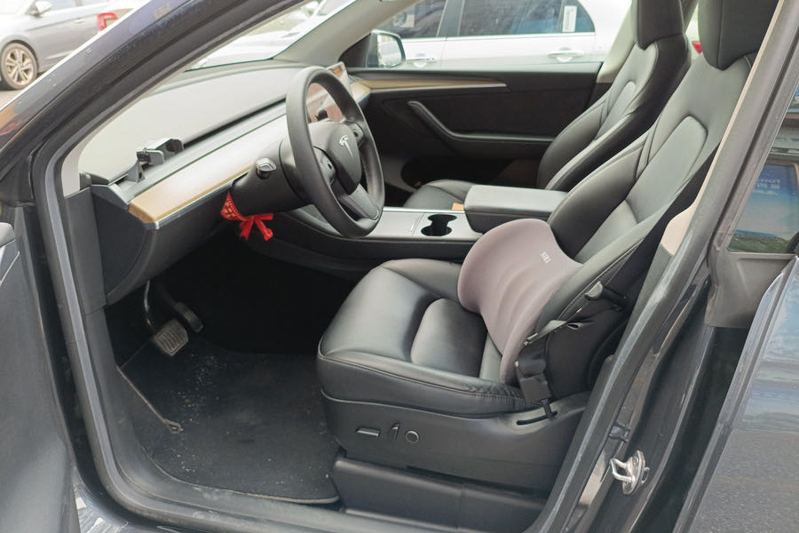 Tesla Model Y 2022 #3 Tesla Model Y 2022 car image #3