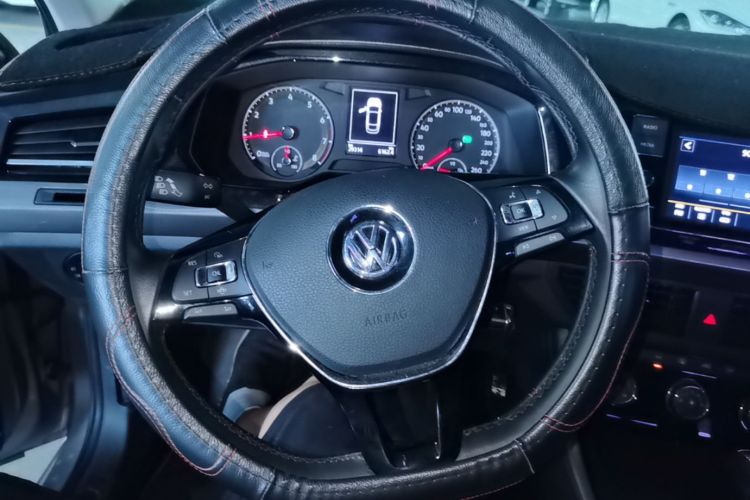 Volkswagen Bora 2019 #11 Volkswagen Bora 2019 car image #11
