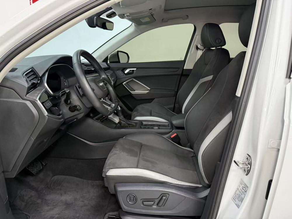 Audi Q3 2022 immagine di auto #18