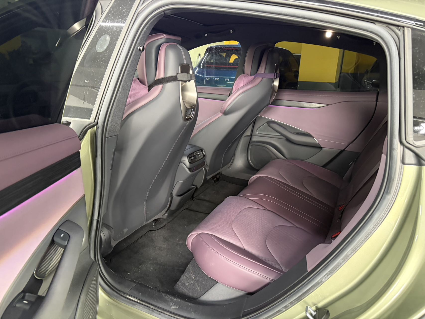 MI SU7 2024 car image #4