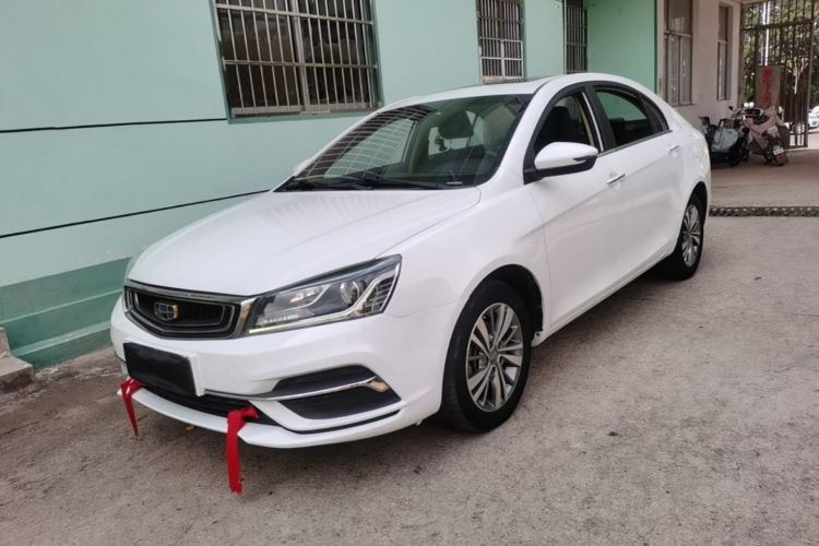GEELY Emgrand 2018 car image #2