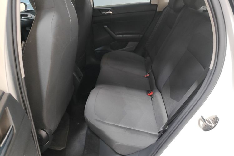 Volkswagen Polo 2022 car image #17