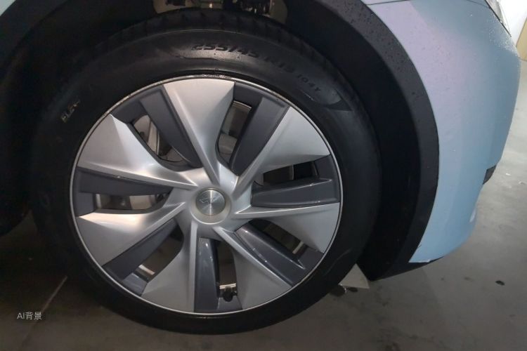 Tesla Model Y 2023 car image #9