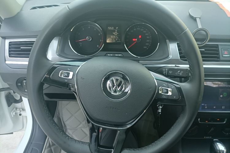 Volkswagen Bora 2017 #15 Volkswagen Bora 2017 car image #15