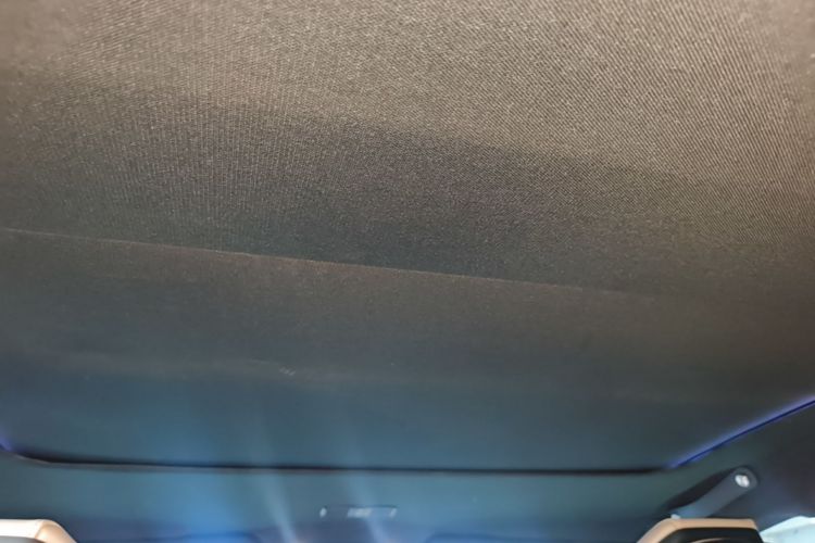 MI SU7 2025 immagine di auto #18