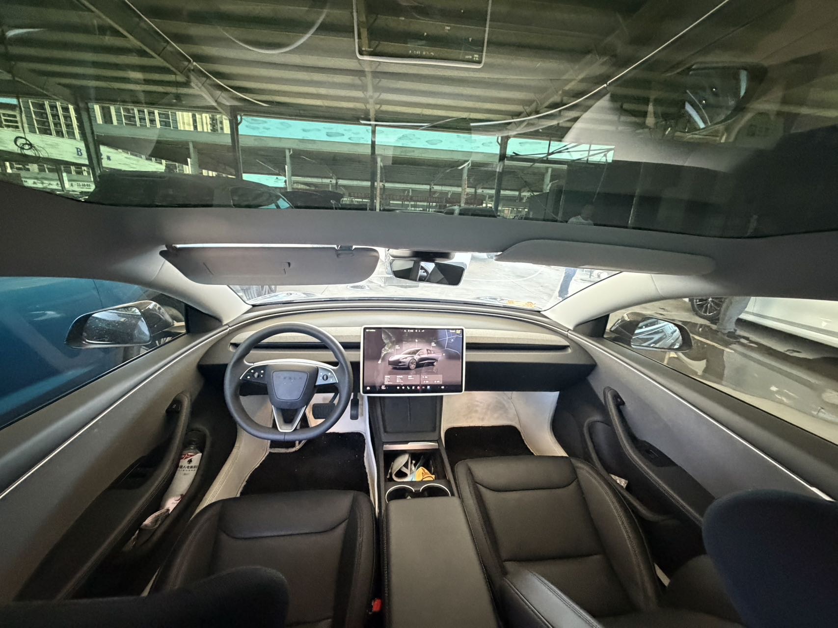Tesla Model 3 2025 car image #6