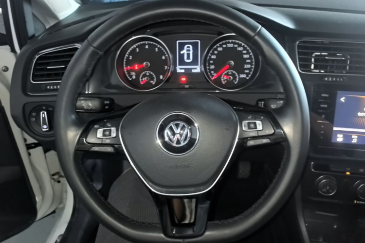 Volkswagen Golf 2020 #15 Volkswagen Golf 2020 car image #15