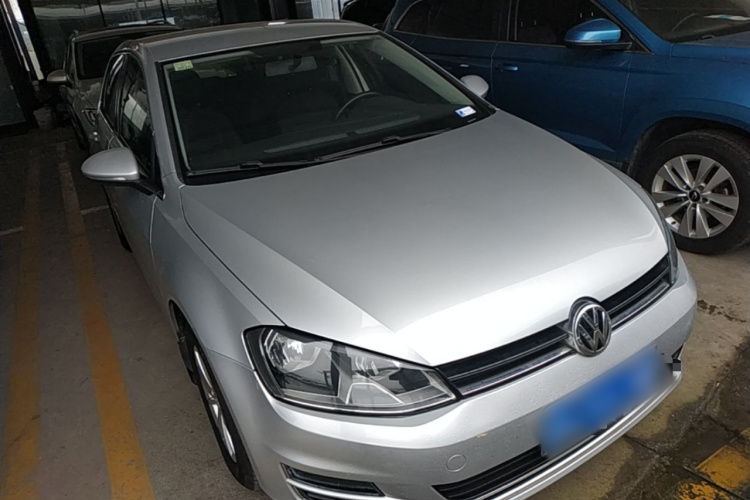 Volkswagen Golf 2015 car image #6