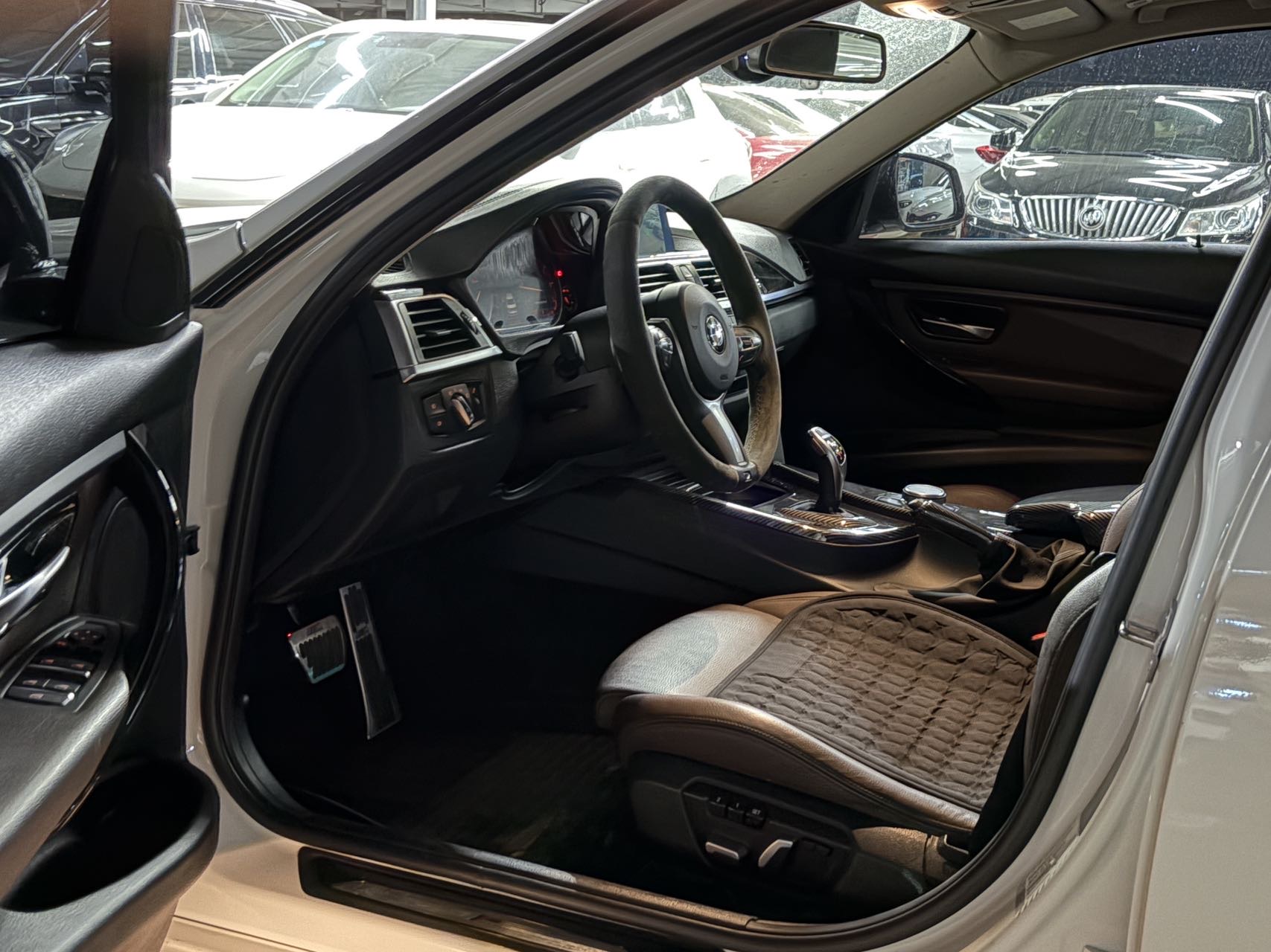 BMW 3 Series 2018 #4 BMW 3 Series 2018 imagen de coche #4