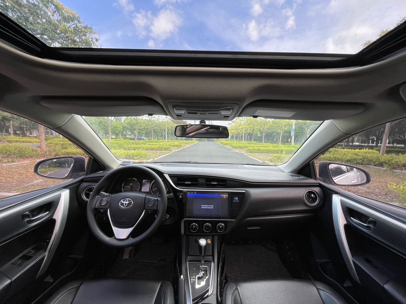 Toyota Corolla 2018 car image #6