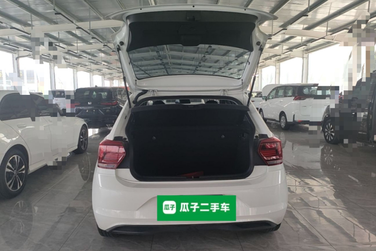 Volkswagen Polo 2021 car image #19