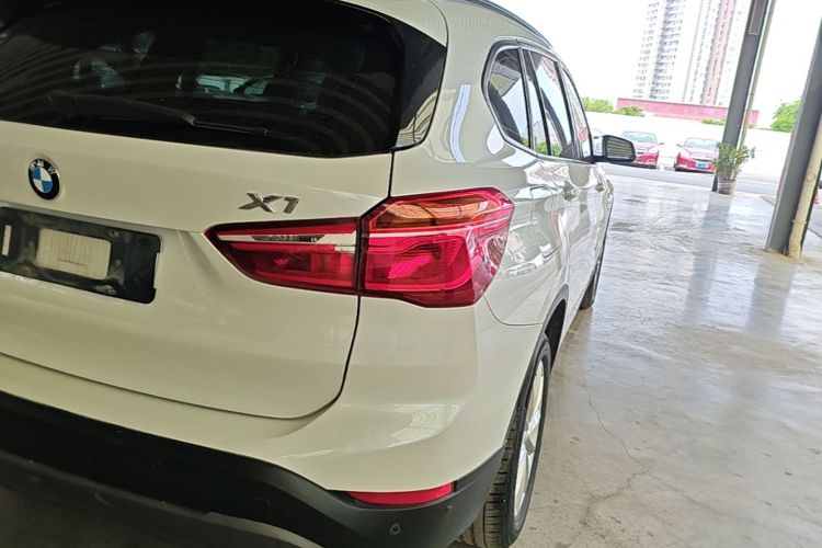 BMW X1 2018 #8 BMW X1 2018 car image #8