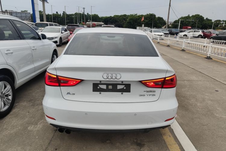 Audi A3 2015 immagine di auto #4