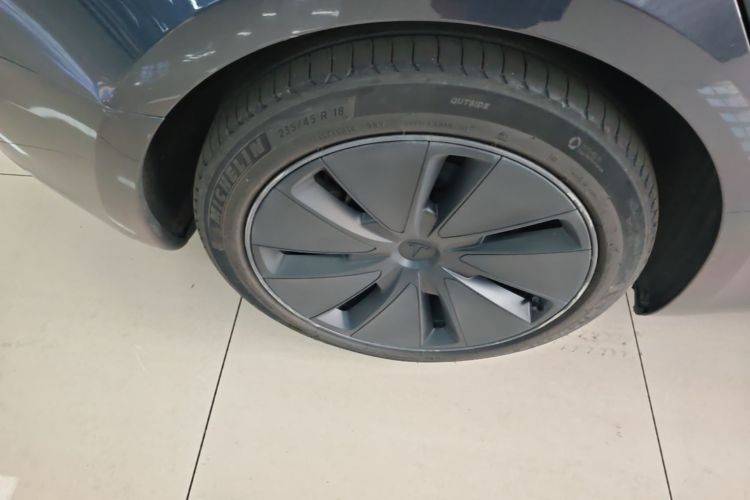 Tesla Model 3 2024 #10 Tesla Model 3 2024 car image #10