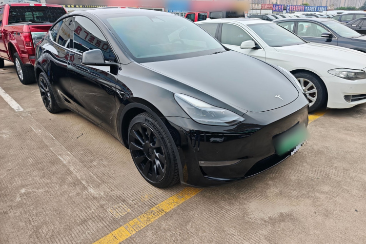 Tesla Model Y 2021 #4 Tesla Model Y 2021 car image #4