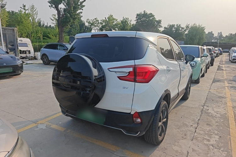 BYD Yuan New Energy 2019 #7 BYD Yuan New Energy 2019 изображение автомобиля #7
