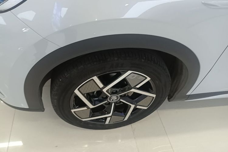 BYD Yuan Plus 2022 изображение автомобиля #9