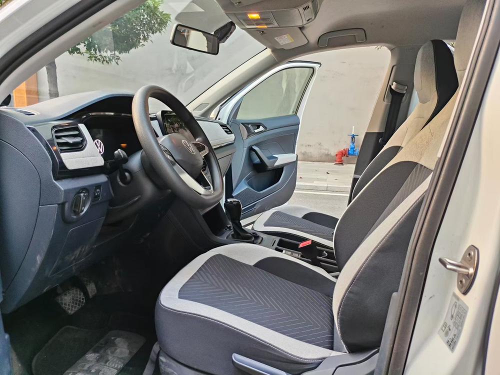 Volkswagen Tharu 2024 immagine di auto #8