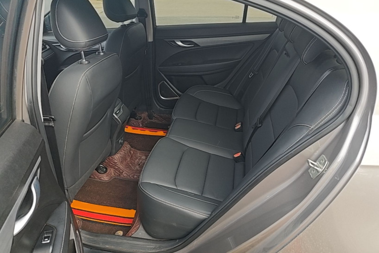 GEELY Emgrand 2021 #17 GEELY Emgrand 2021 car image #17