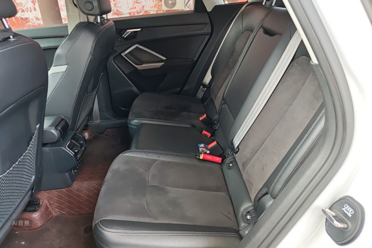 Audi Q3 2019 #19 Audi Q3 2019 car image #19