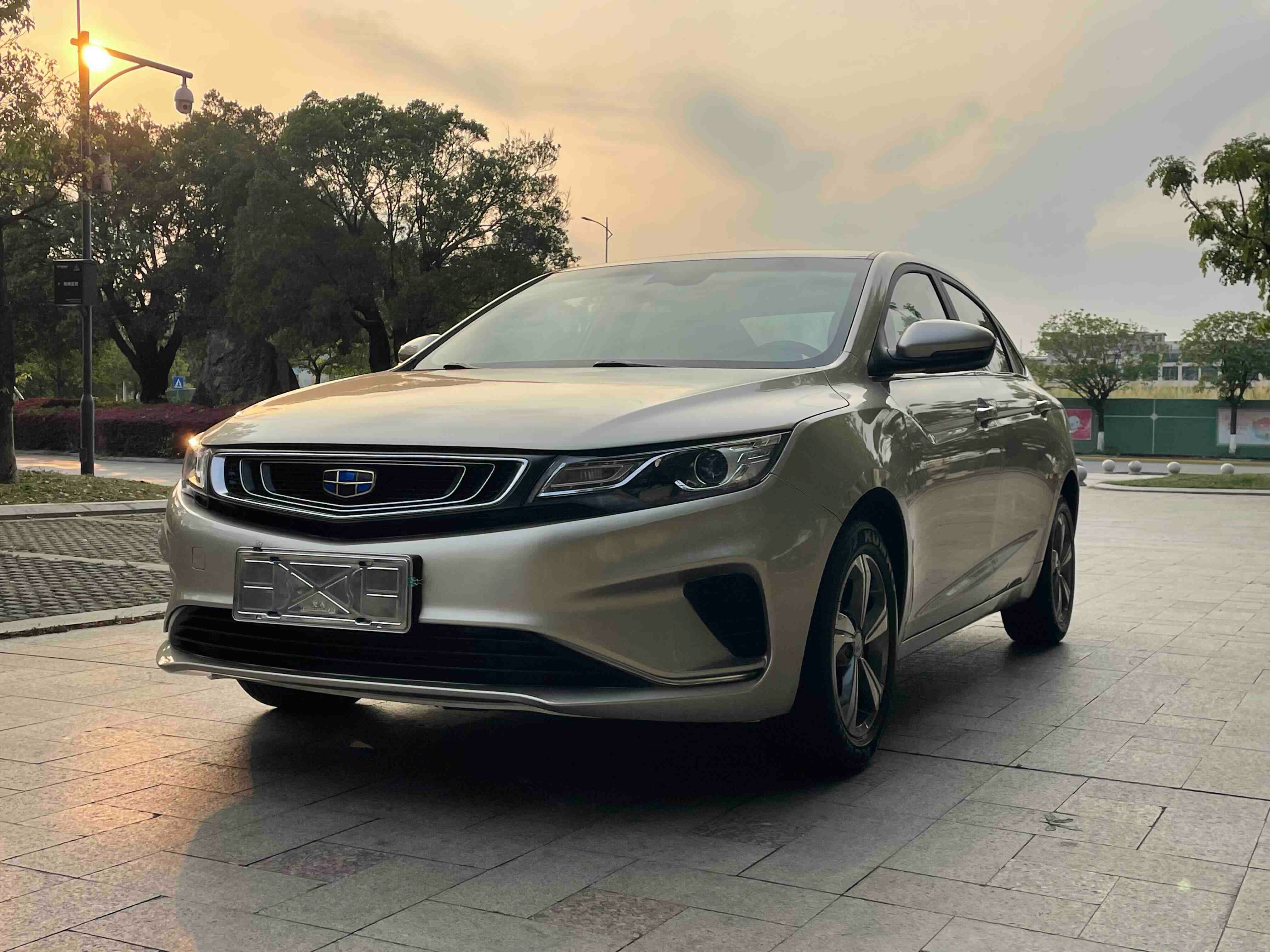 GEELY Emgrand GL 2017 GEELY Emgrand GL 2017 صورة سيارة