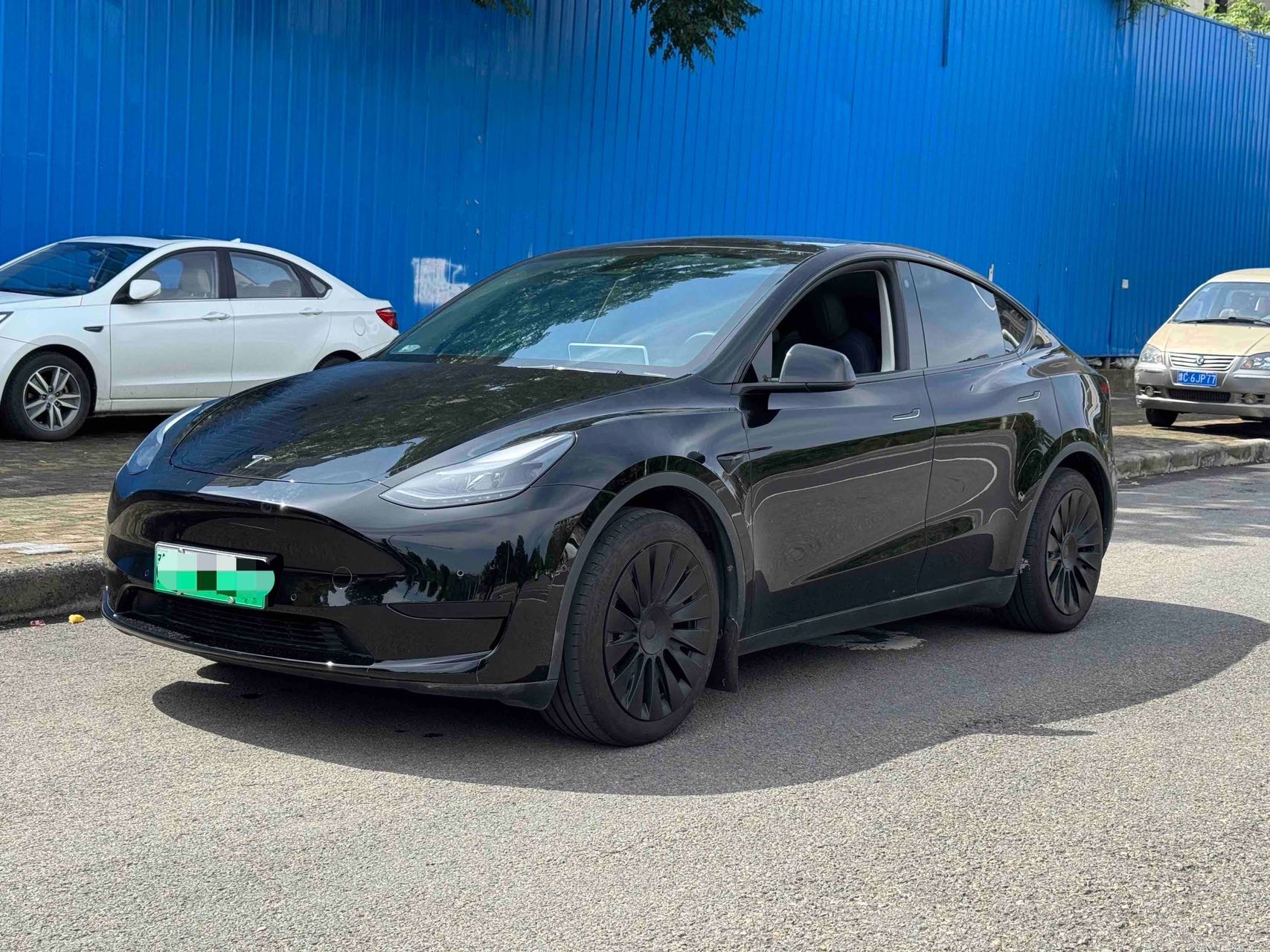 Tesla Model Y 2024 car image 