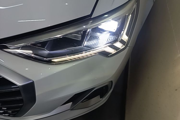 Audi Q3 2020 #23 Audi Q3 2020 صورة سيارة #23