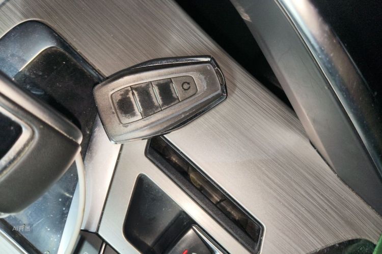 GEELY Coolray 2019 immagine di auto #10