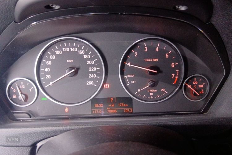 BMW 3 Series 2017 car image #13