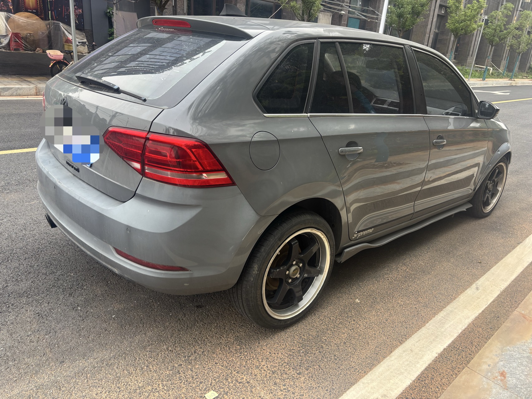 Volkswagen Santana 2015 car image #4