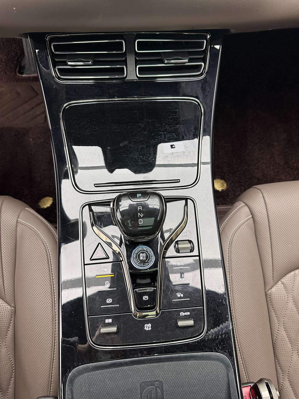 BYD Han 2022 car image #12