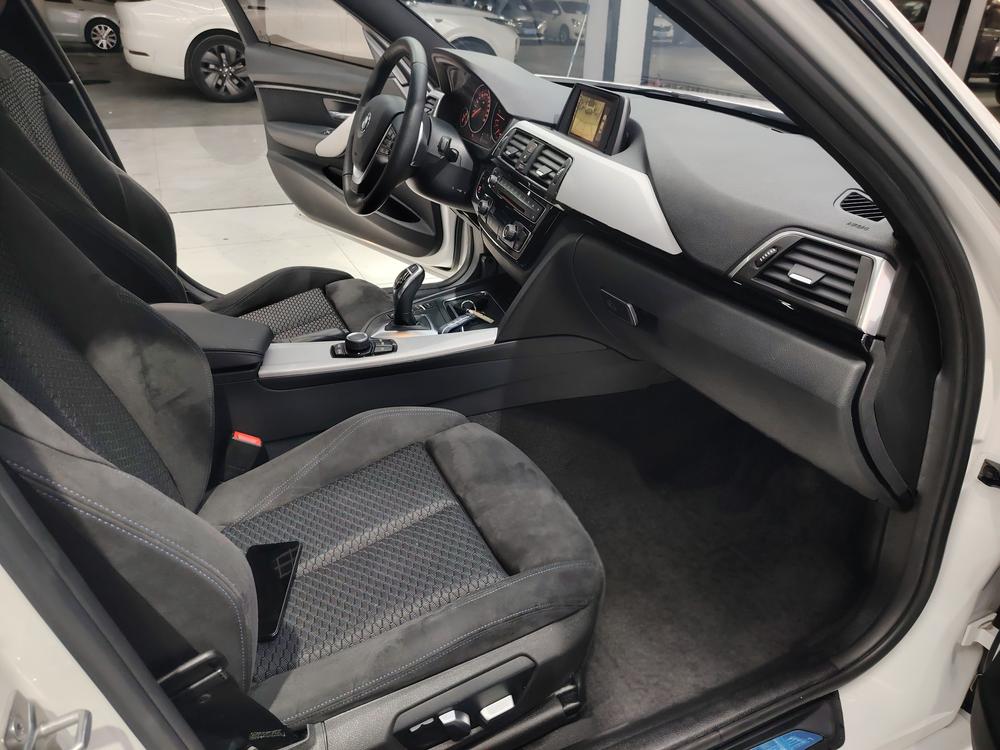 BMW 3 Series 2017 #7 BMW 3 Series 2017 car image #7