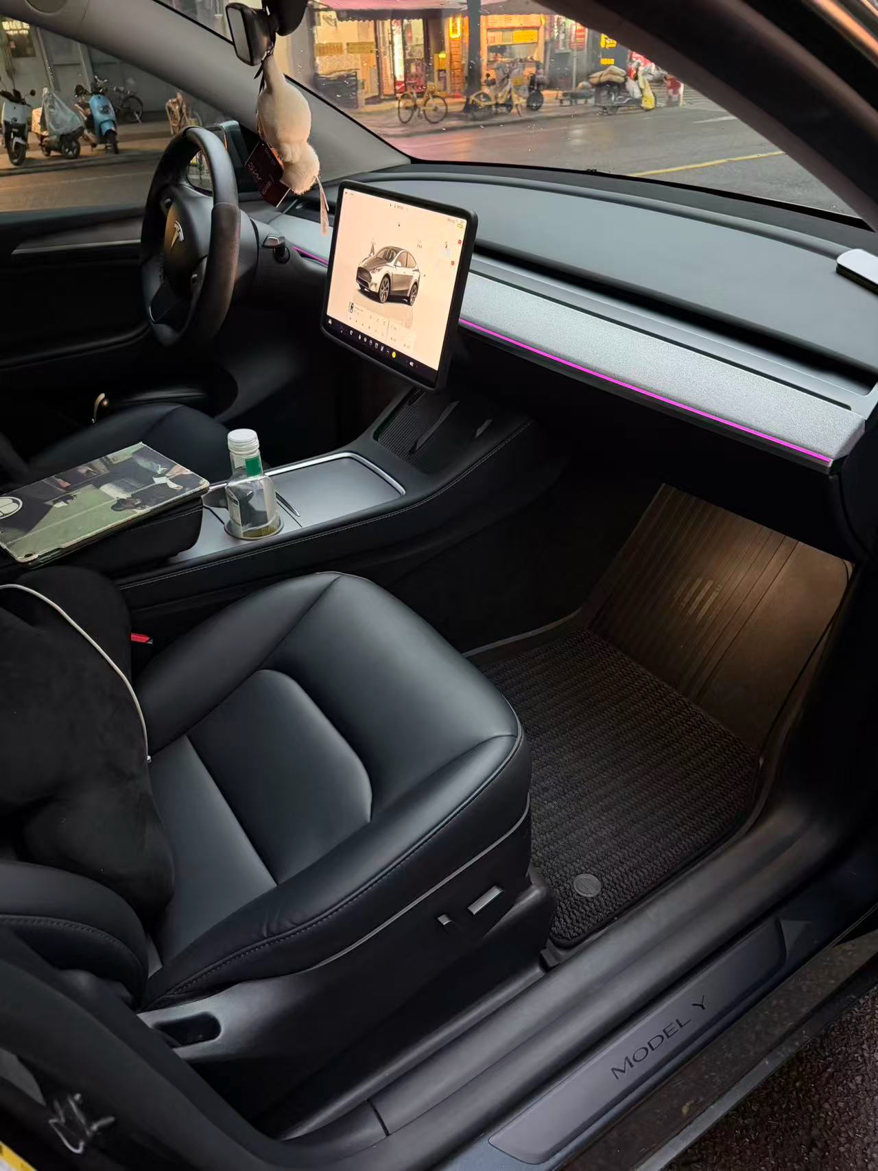 Tesla Model Y 2024 car image #7