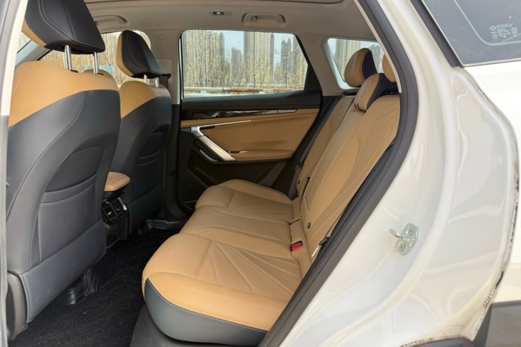 GEELY Boyue L 2024 image de voiture #12