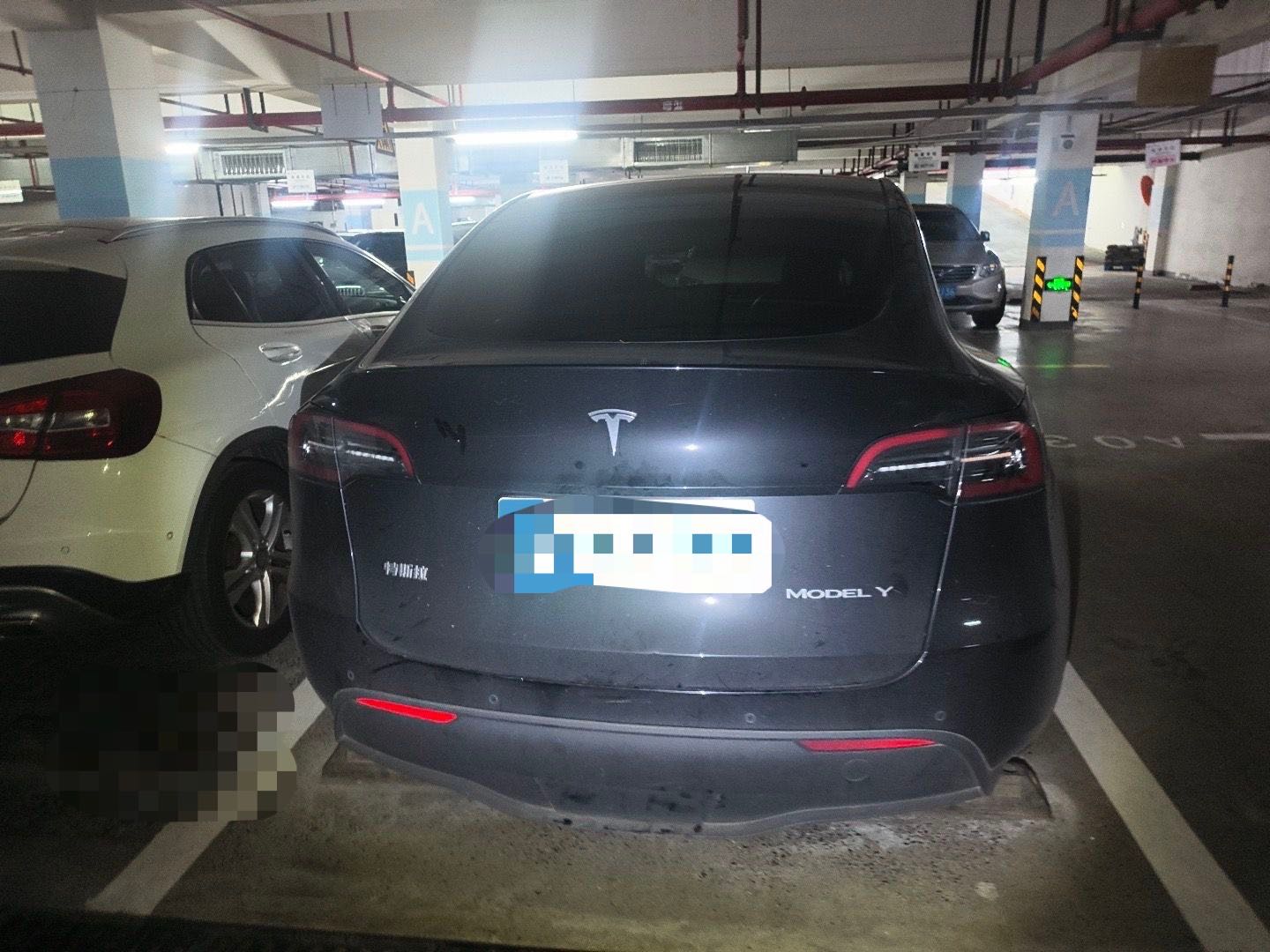 Tesla Model Y 2022 car image #7